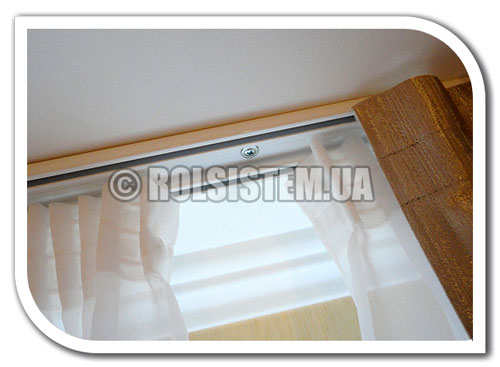 Двухрядный карниз для штор