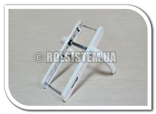 Нажимной гарнитур для ПВХ дверей 92/28 на 3 винта