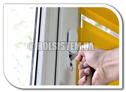 Розетка ROTO LINE для пластикових вікон