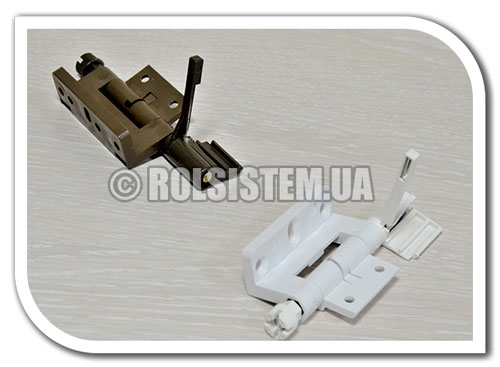 Петля з дотягувачем на москітні двері