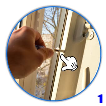 Встановлення металевого обмежувача провітрювання вікна